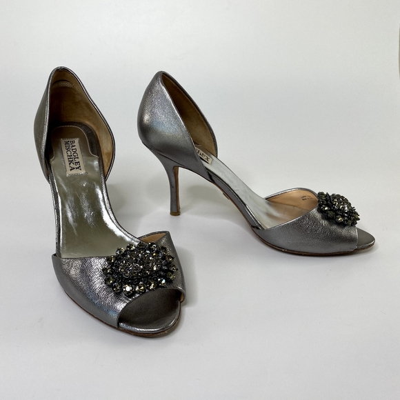 BADGLEY MISCHKA Silver Leather Peep Toe Heels Sz 10 - Picture 6 of 14
